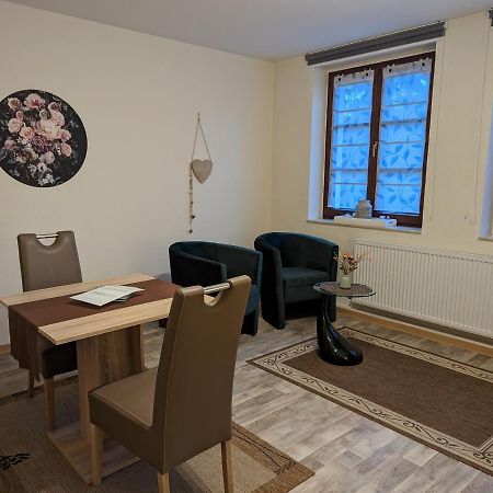 Restaurant Zur Blume Apartment ฮัททิงเงน ภายนอก รูปภาพ