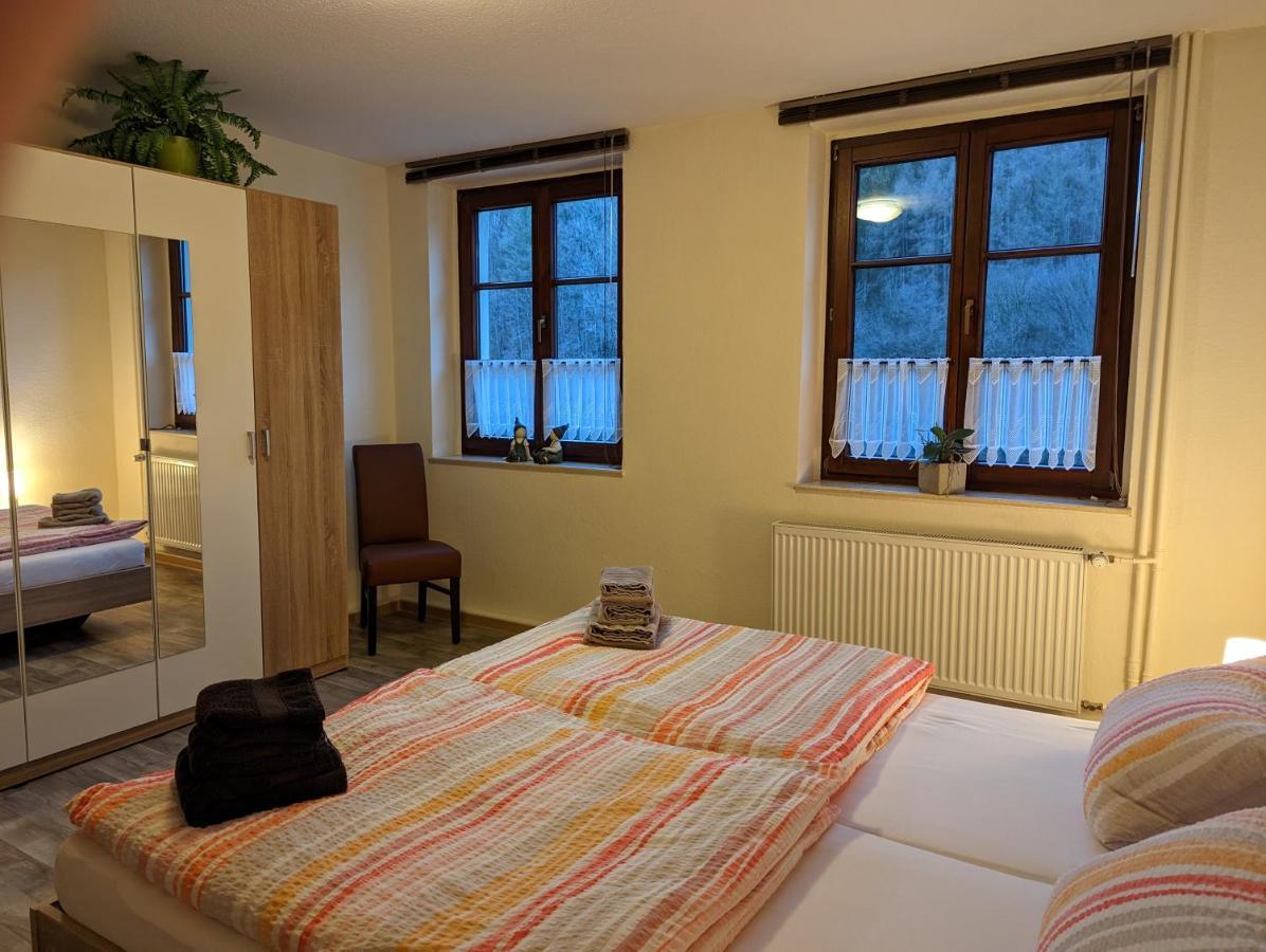 Restaurant Zur Blume Apartment ฮัททิงเงน ภายนอก รูปภาพ